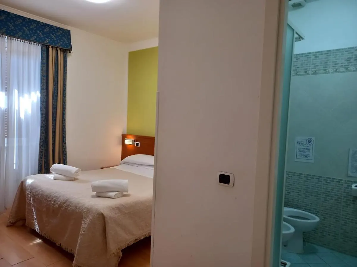 La Casa Dell'Arte Otel Roma 2*,  İtalya