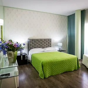 2* Гостевой дом Residenza Gregorio Vii