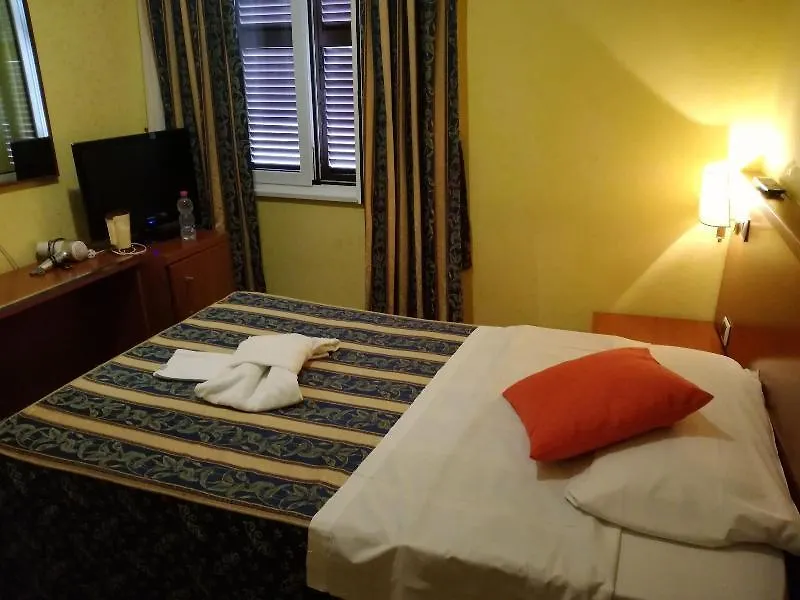 La Casa Dell'Arte Hotel Rome Guest house